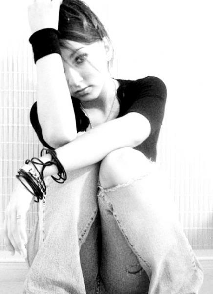 %~#{[|`^@]uuuuuuune larme de plus dan mOoOoOn ame